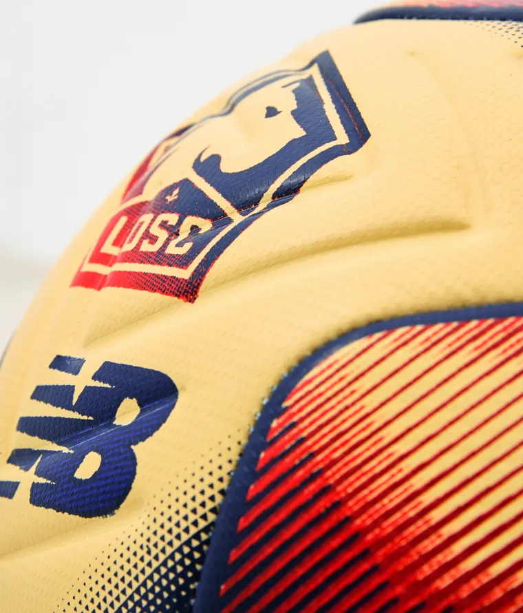 Visuel BALLON BLANC NB 25/26 T5